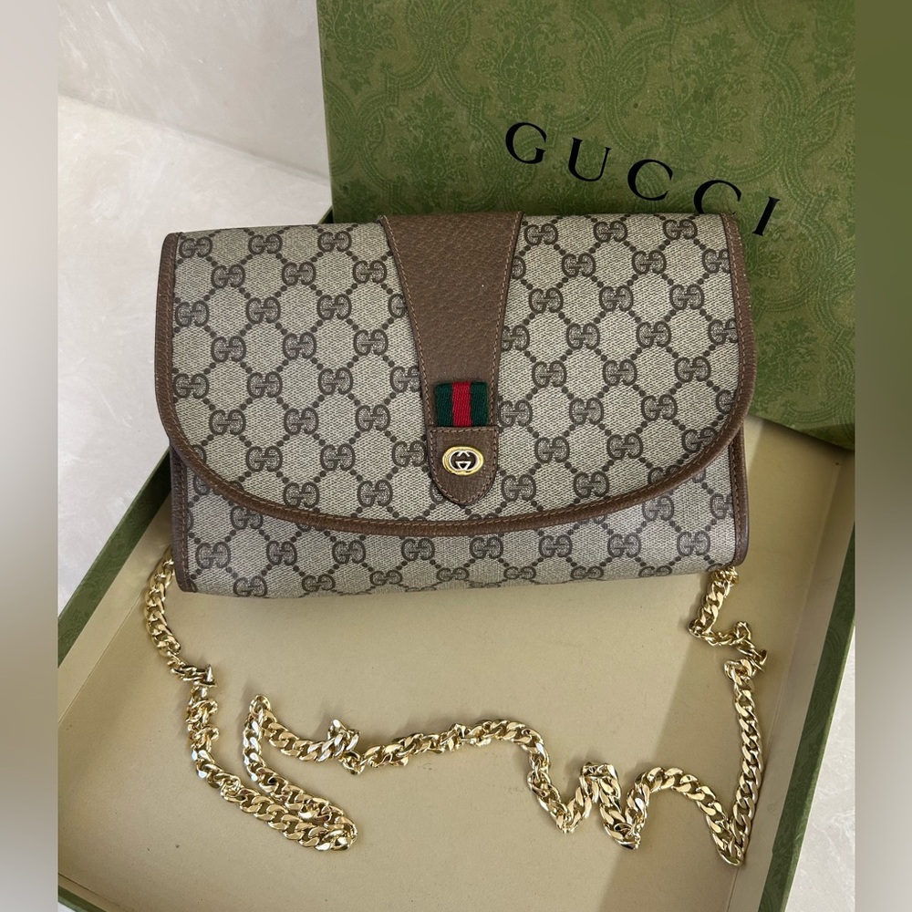 Authentic Gucci Crossbag